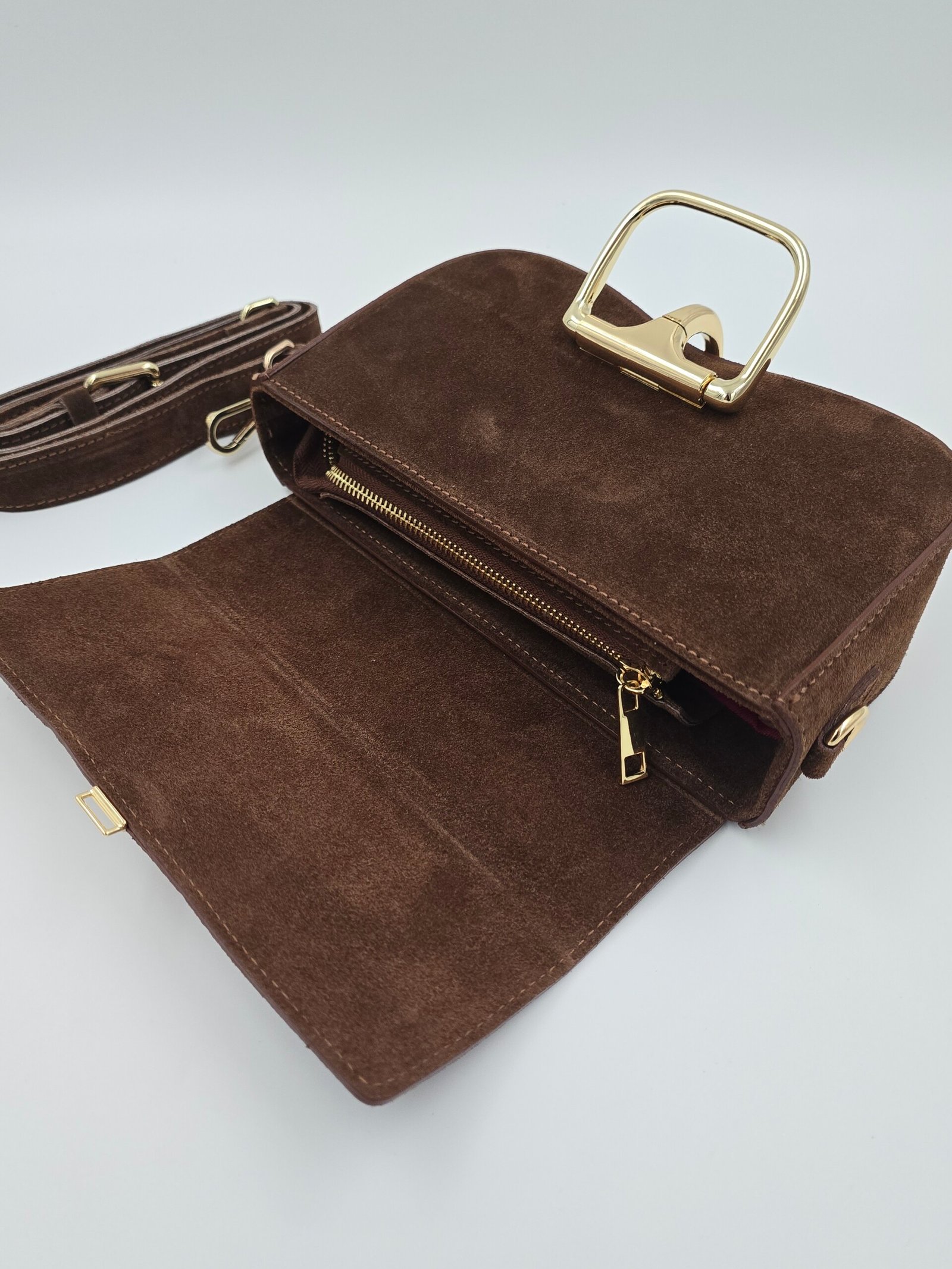 Rankinė „Belladonna“ – verstos odos kolekcija - Image 14