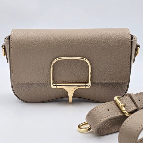 natūralios odos rankinė Belladonna taupe su aukso sagtimi